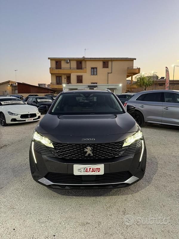 Usata Peugeot 3008 Allure 131 CV (96 kW) 2021 Grigio SUV