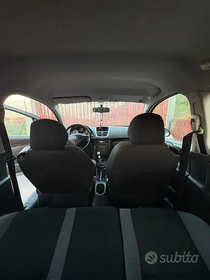 Usata Peugeot 206 70 CV (51 kW) 2007 Grigio Utilitaria
