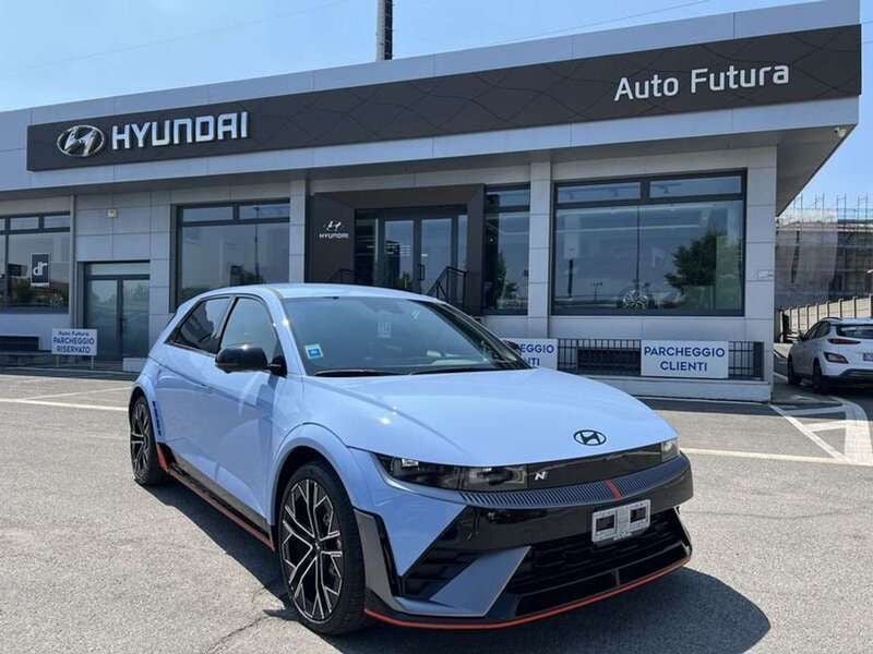 Azzurro Usata 2024 Hyundai Ioniq 5 N Performance SUV | 77.700 € - Immagine 1/4