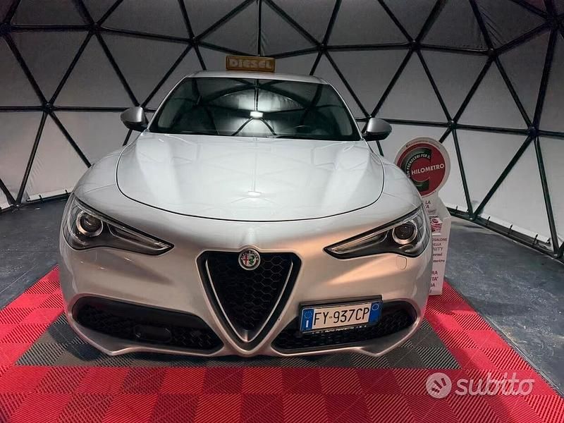 Usata Alfa Romeo Stelvio Business 210 CV (154 kW) 2019 Grigio SUV