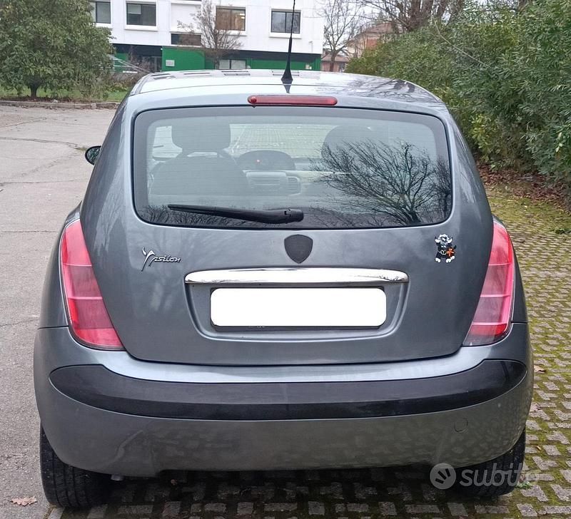 Usata Lancia Ypsilon 69 CV (50 kW) 2007 Utilitaria