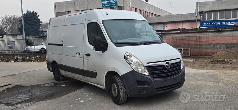 Usata Opel Movano 99 CV (72 kW) 2010 Bianco Berlina