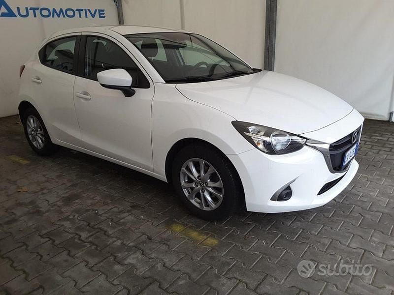 Usata Mazda 2 Comfort 90 CV (66 kW) 2017 Bianco Berlina