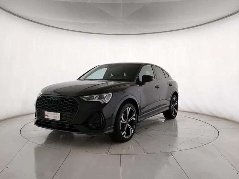 Usata Audi Q3 Sportback Ambiente 150 CV (110 kW) 2024 Nero SUV