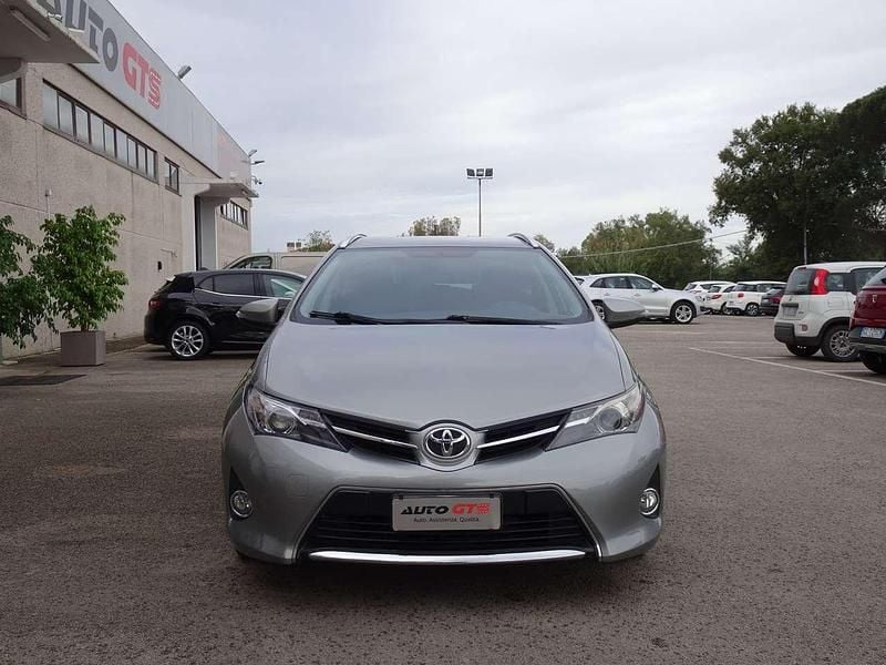 Usata Toyota Auris Active 90 CV (66 kW) 2014 Grigio Station wagon