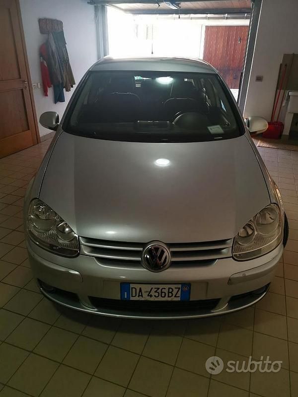 Usata VW Golf IV Sportline 140 CV (102 kW) 2006 Grigio Berlina