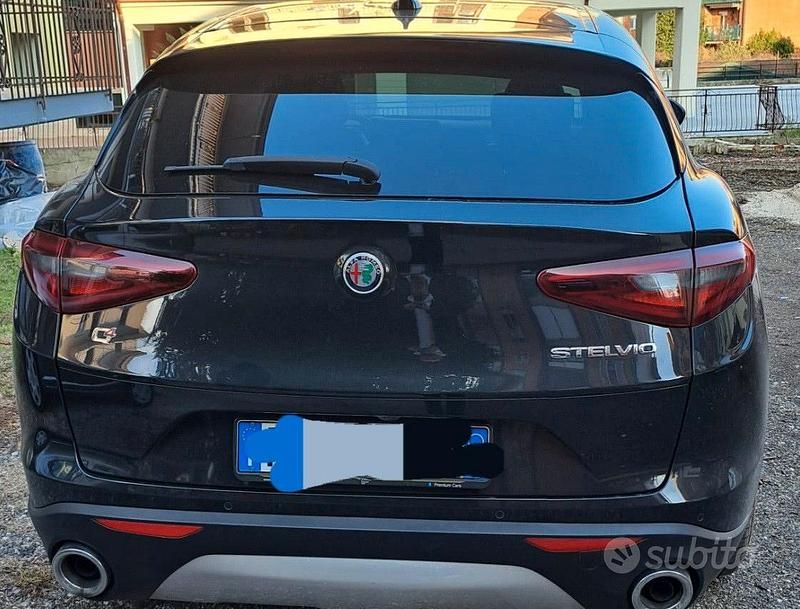 Usata Alfa Romeo Stelvio 210 CV (154 kW) 2018 Nero SUV