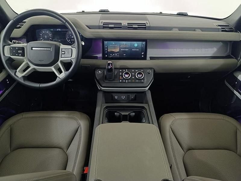 Usata Land Rover Defender SE 249 CV (183 kW) 2023 Santorini black SUV