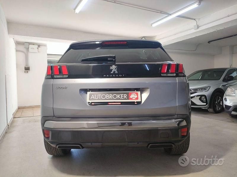 Usata Peugeot 3008 Allure 130 CV (95 kW) 2018 Grigio SUV