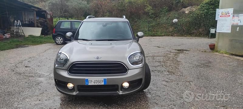 Usata Mini Cooper D Countryman 115 CV (84 kW) 2018 Grigio SUV