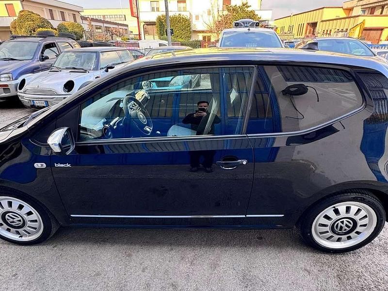 Usata VW up! 75 CV (55 kW) 2012 Nero Utilitaria
