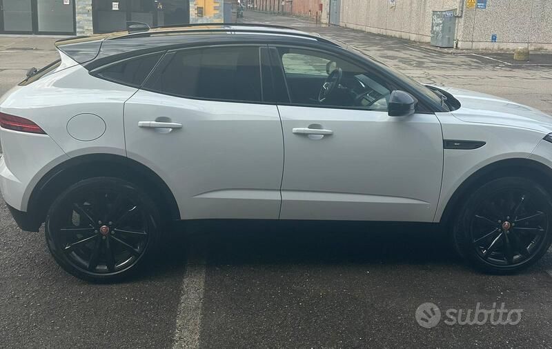 Usata Jaguar E-Pace SE 200 CV (147 kW) 2018 Bianco SUV