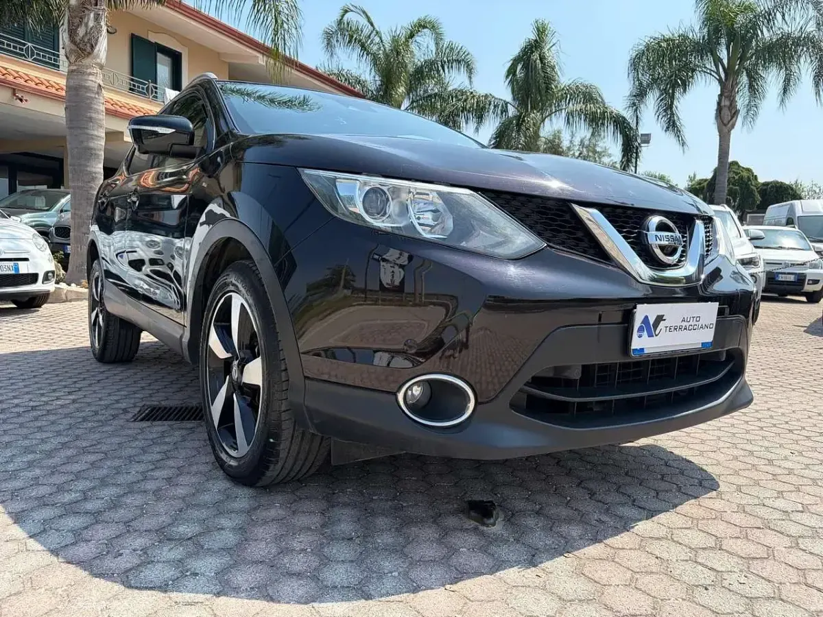 Usata Nissan Qashqai Acenta 110 CV (80 kW) 2017 Nero SUV