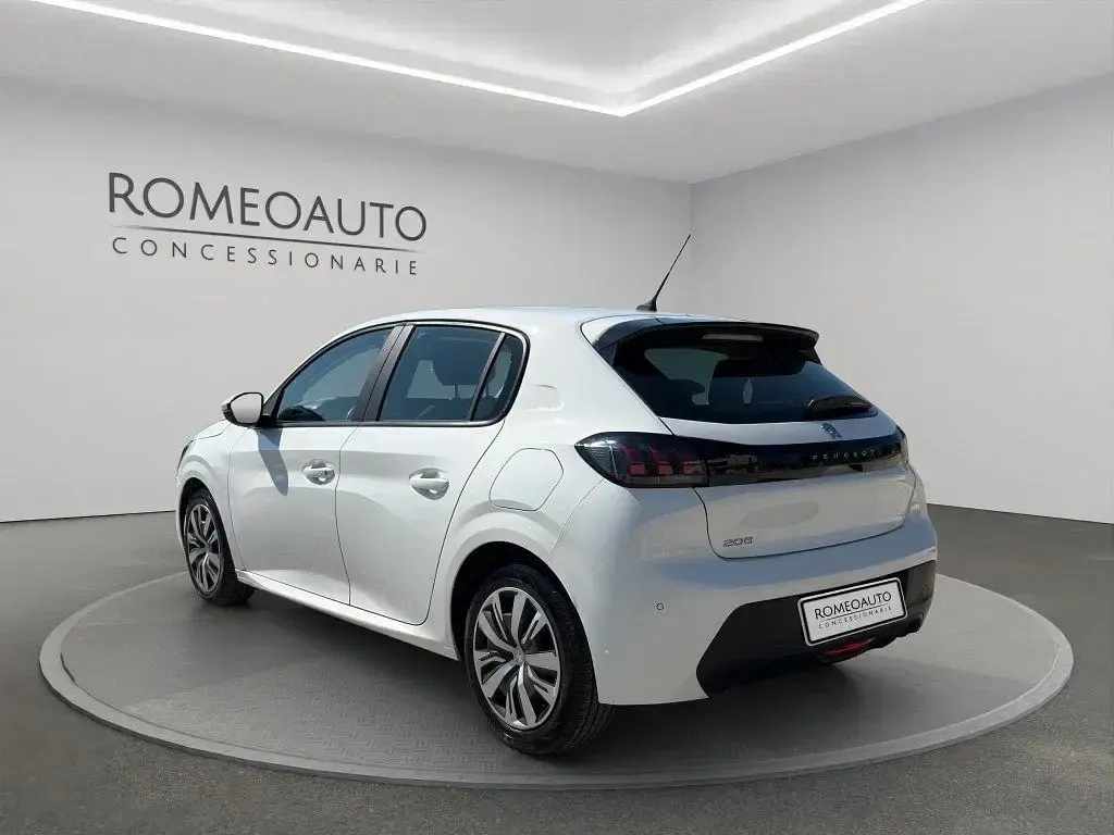 Usata Peugeot 208 Active 75 CV (55 kW) 2020 Bianco Utilitaria