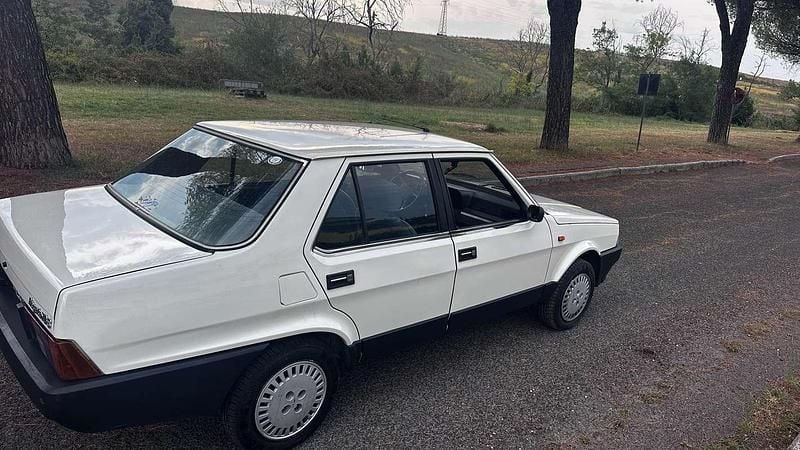 Usata Fiat Regata S 68 CV (50 kW) 1984 Bianco Berlina