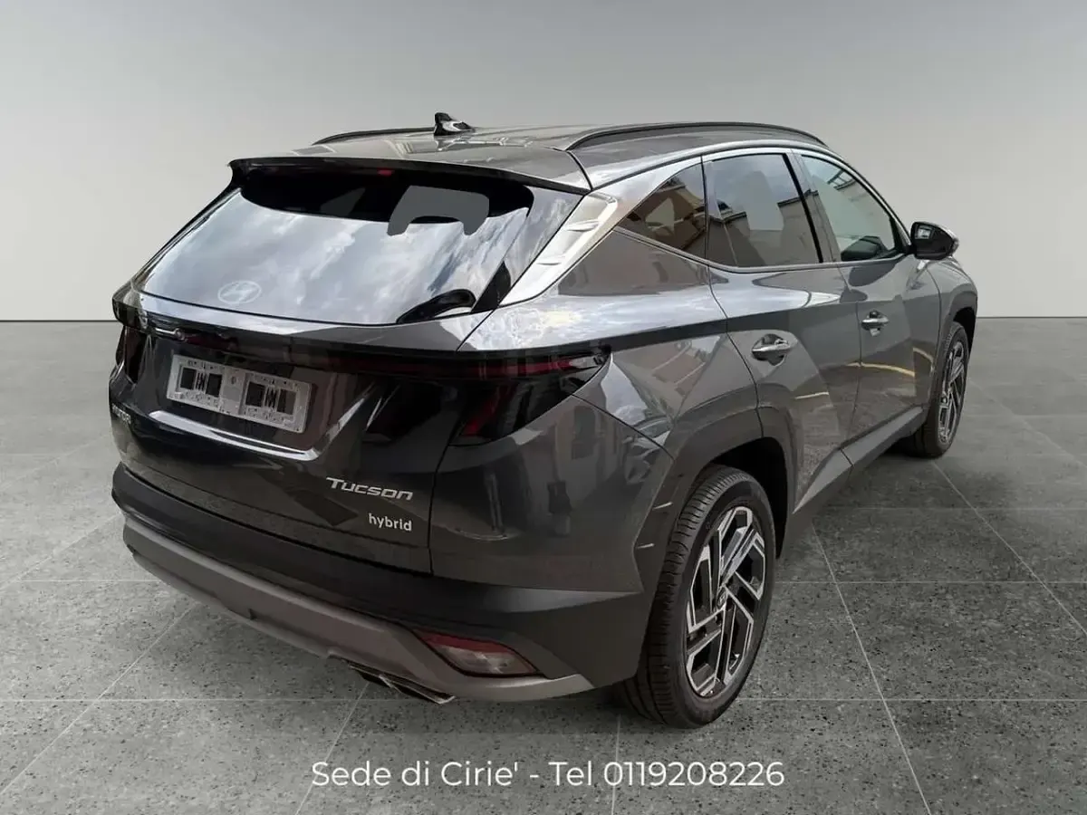 Nuova Hyundai Tucson 215 CV (158 kW) 2025 Grigio SUV