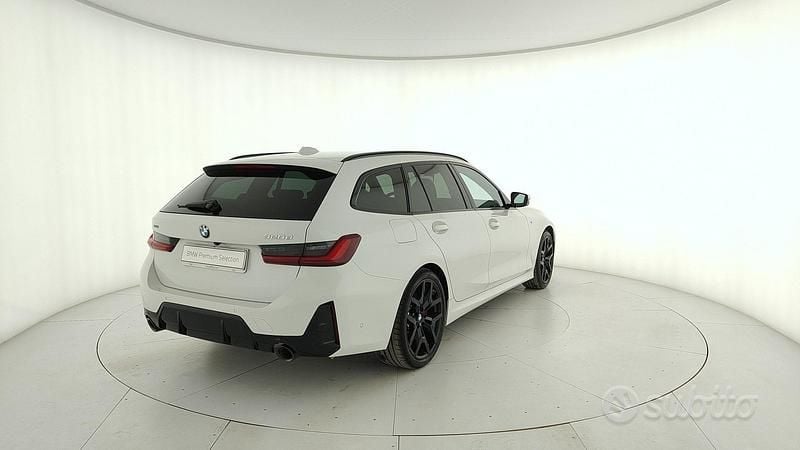 Usata BMW 320e M Sport 190 CV (139 kW) 2025 Bianco Station wagon