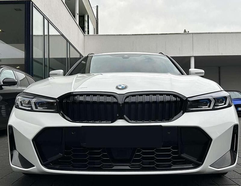 Usata BMW 320 M Sport 190 CV (139 kW) 2025 Bianco Station wagon