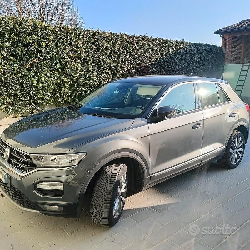 Usata VW T-Roc 2020 Grigio SUV