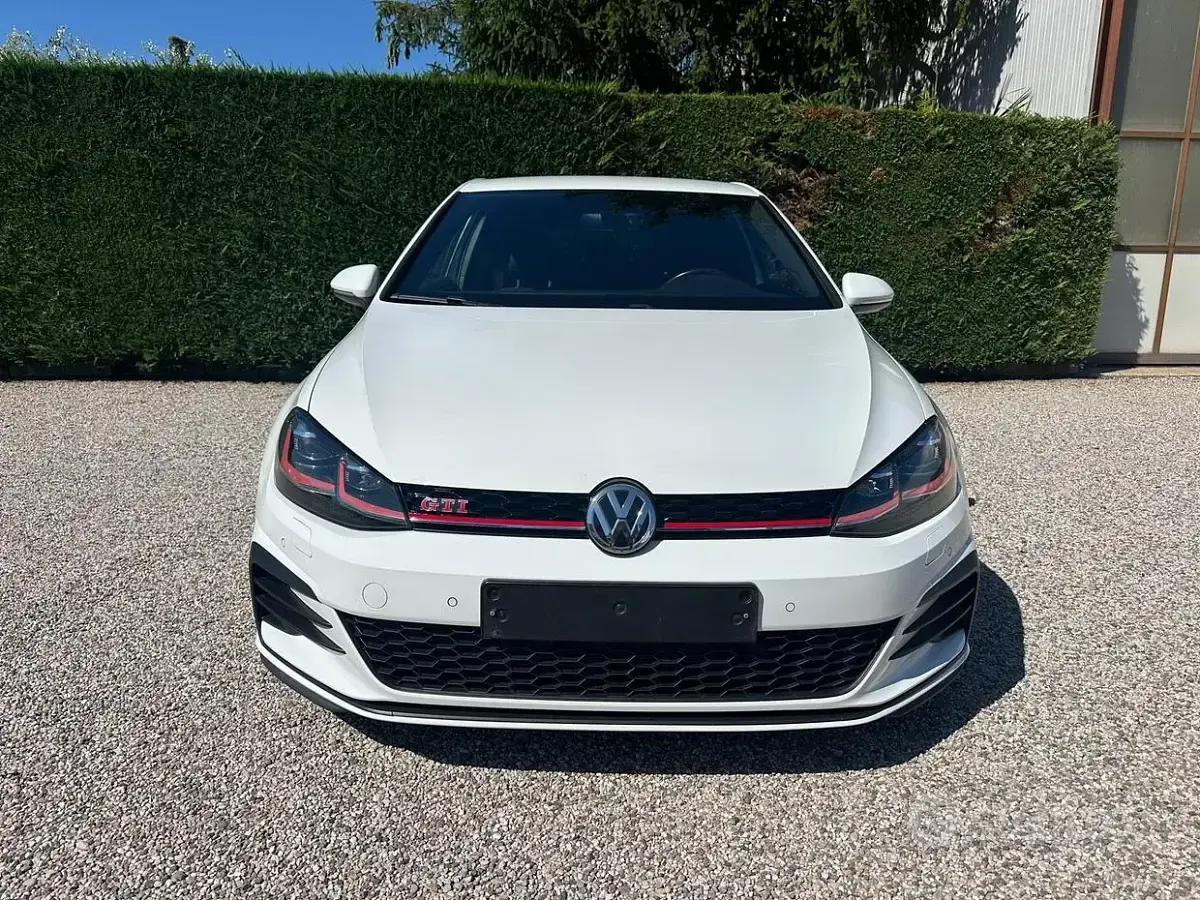 Usata VW Golf VII GTI 245 CV (180 kW) 2018 Bianco Berlina
