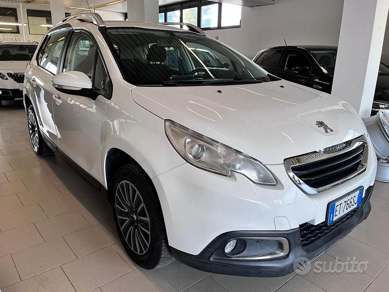 Usata Peugeot 2008 Active 92 CV (67 kW) 2014 Bianco SUV