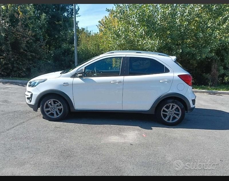 Usata Ford Ka Plus Active 86 CV (63 kW) 2019 Bianco Utilitaria