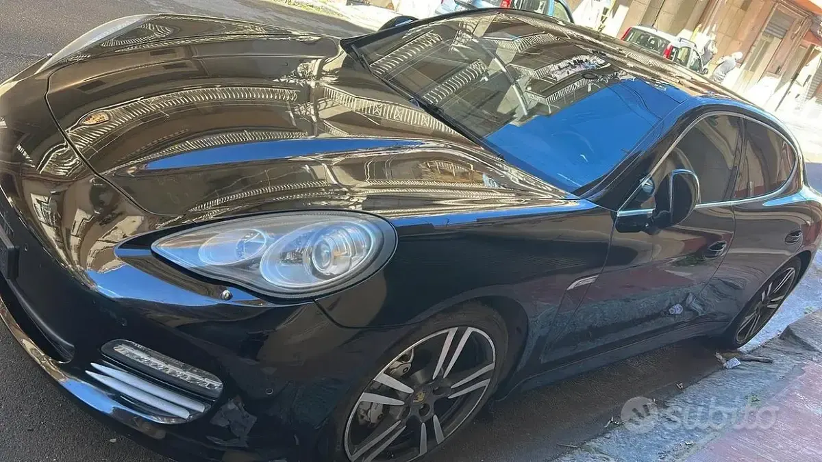 Usata Porsche Panamera 400 CV (294 kW) 2010 Nero Utilitaria