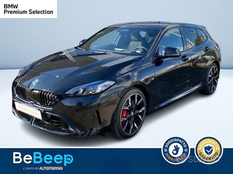 Nero metallizzato Usata 2024 BMW 118 Comfort Edition Utilitaria | 35.400 € (Buon prezzo) - Immagine 1/3