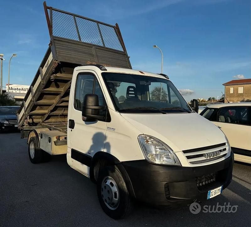 Usata Iveco Daily 96 CV (70 kW) 2007 Bianco