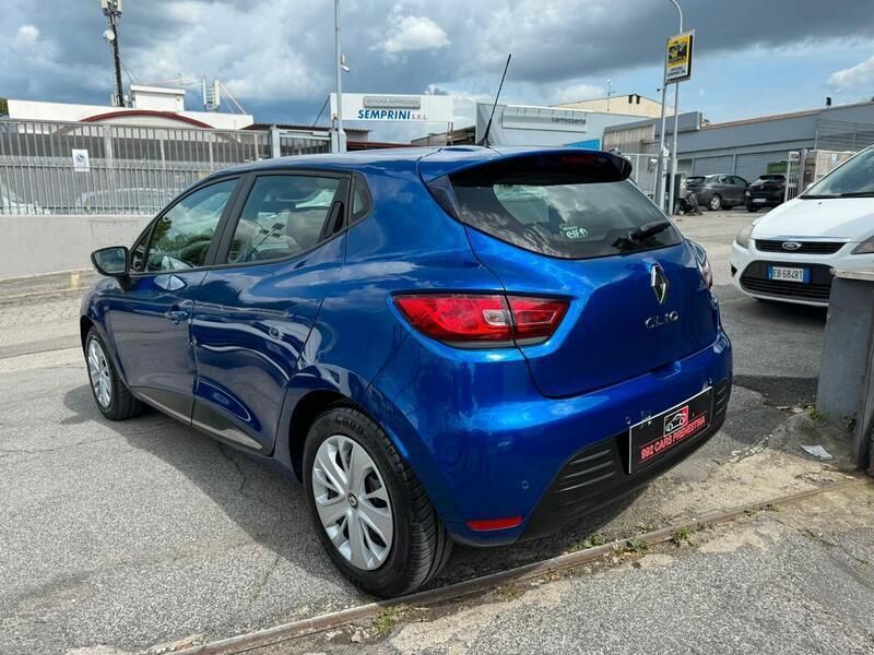 Usata Renault Clio IV Business 90 CV (66 kW) 2019 Blu Berlina