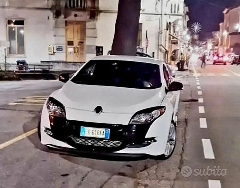 Usata Renault Mégane Coupé R.S. 2010 Bianco Coupé