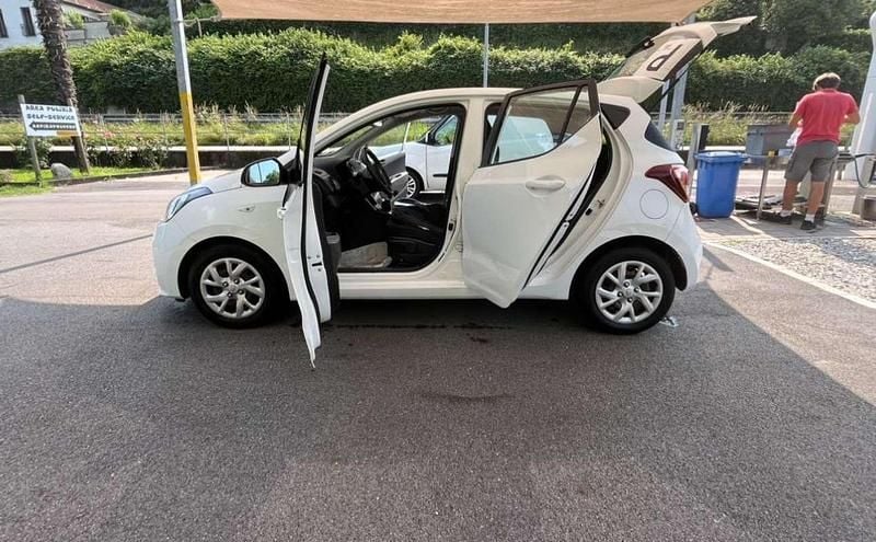 Usata Hyundai i10 Comfort 69 CV (50 kW) 2017 Utilitaria