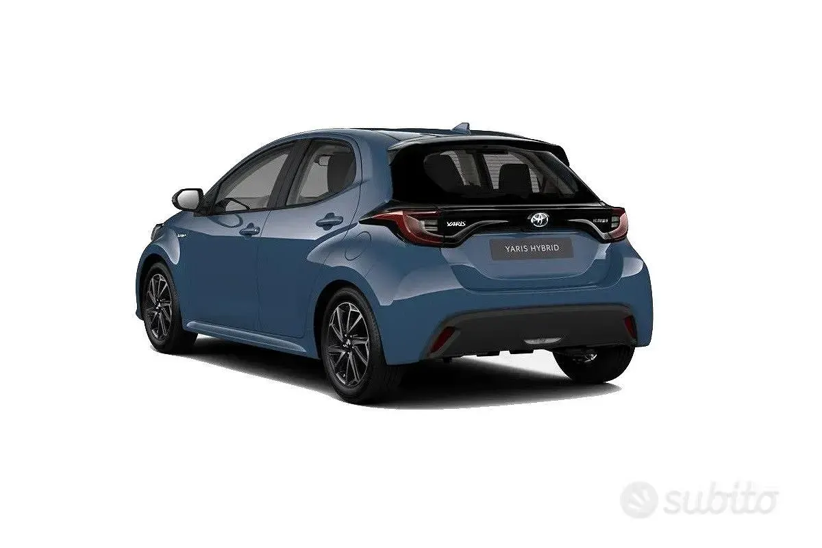 Nuova Toyota Yaris Hybrid Trend 2026 Nero Berlina