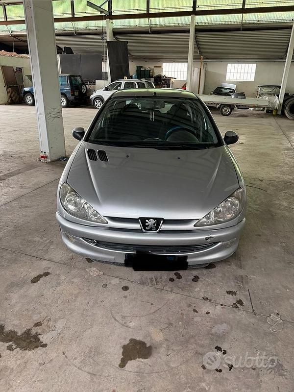 Usata Peugeot 206 2004 Grigio Berlina
