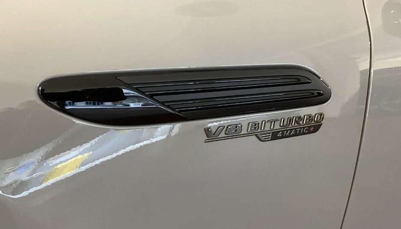 Usado Mercedes SL63 AMG Premium Plus 585 CV (430 kW) 2022 Gris Descapotable