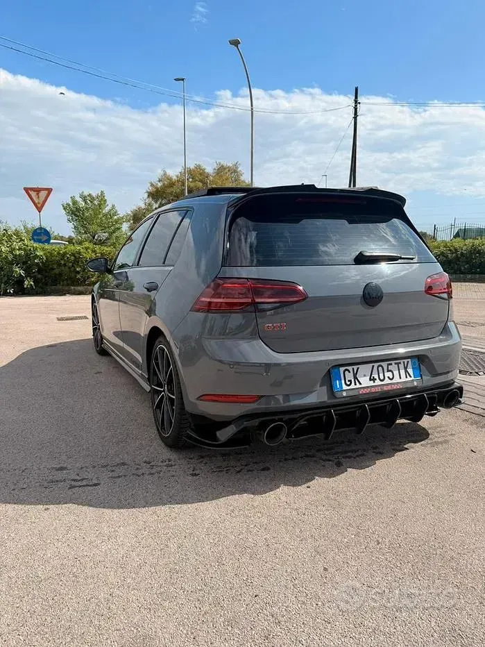 Usata VW Golf VIII GTI 290 CV (213 kW) 2020 Grigio Berlina