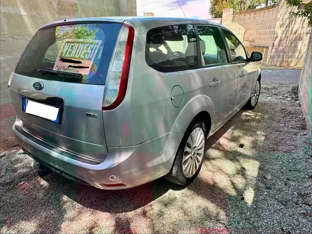 Usata Ford Focus Style 109 CV (80 kW) 2008 Argento Station wagon