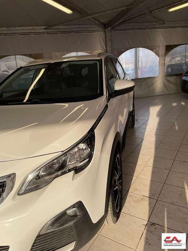 Usata Peugeot 5008 Allure 131 CV (96 kW) 2020 Bianco SUV