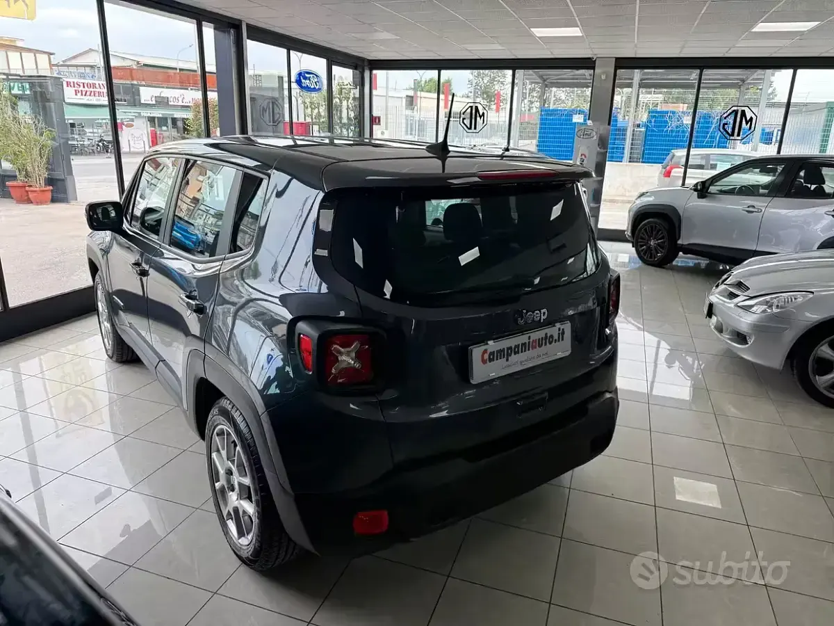 Usata Jeep Renegade Limited 130 CV (95 kW) 2023 Grigio SUV