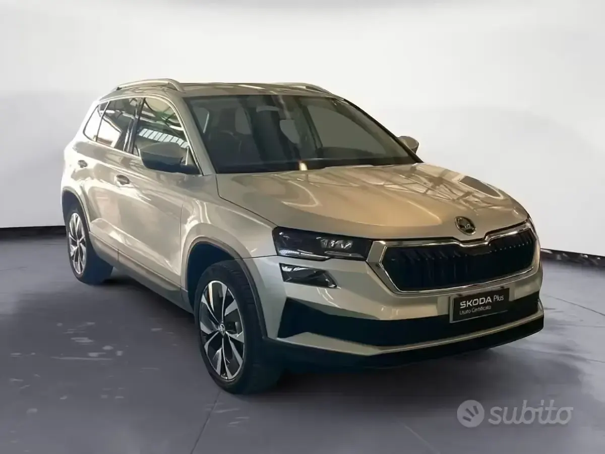 Usata Skoda Karoq Style 150 CV (110 kW) 2023 Grigio SUV