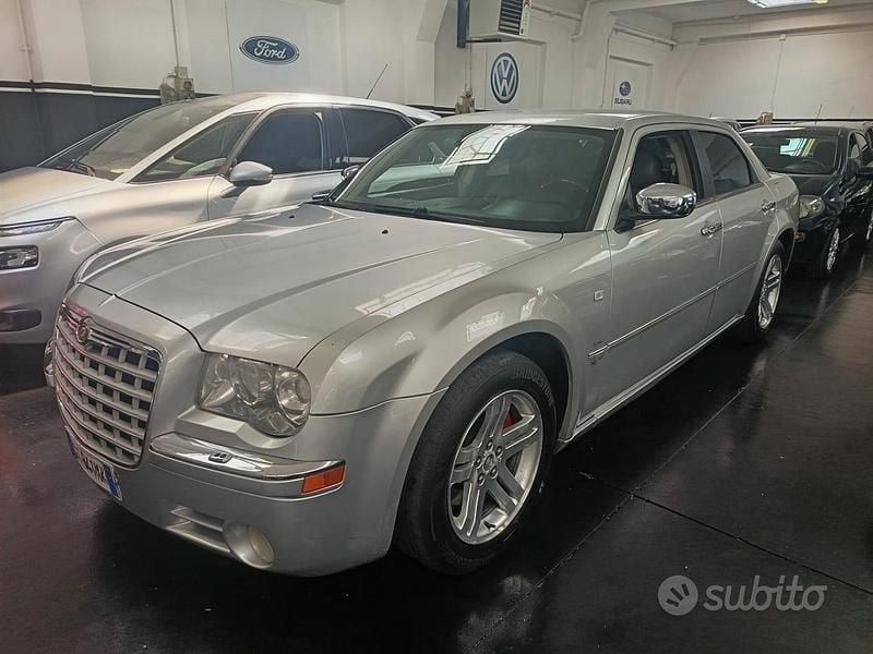 Grigio Usata 2005 Chrysler 300C Tre volumi | 5500 € (Molto cara) - Immagine 1/4