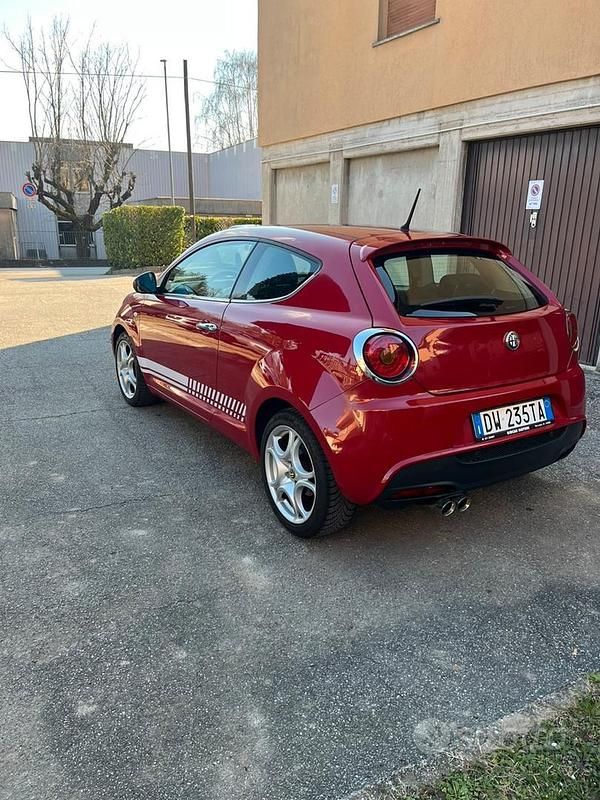 Usata Alfa Romeo MiTo Distinctive 120 CV (88 kW) 2009 Rosso Utilitaria