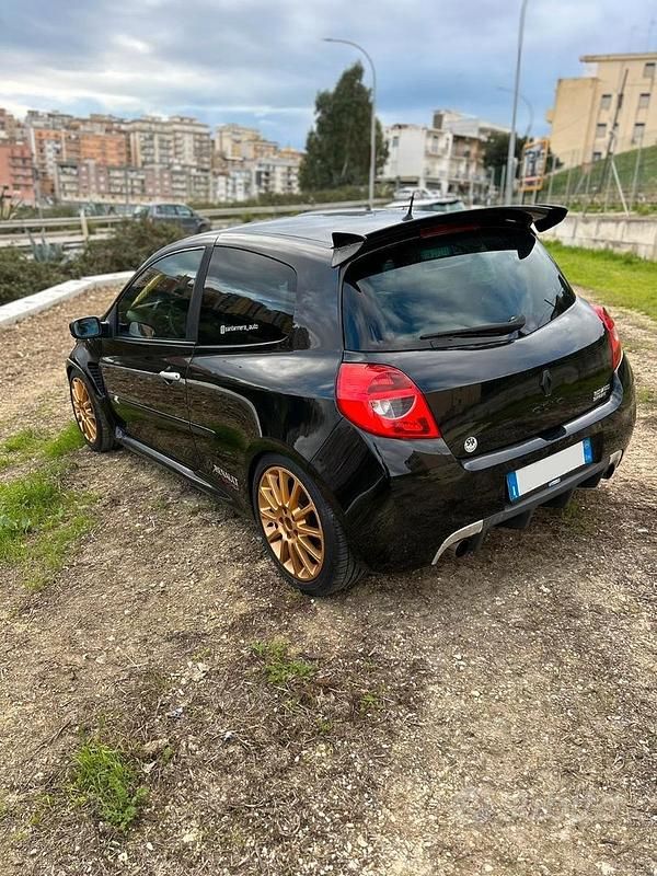 Usata Renault Clio II R.S. 203 CV (149 kW) 2006 Nero Berlina