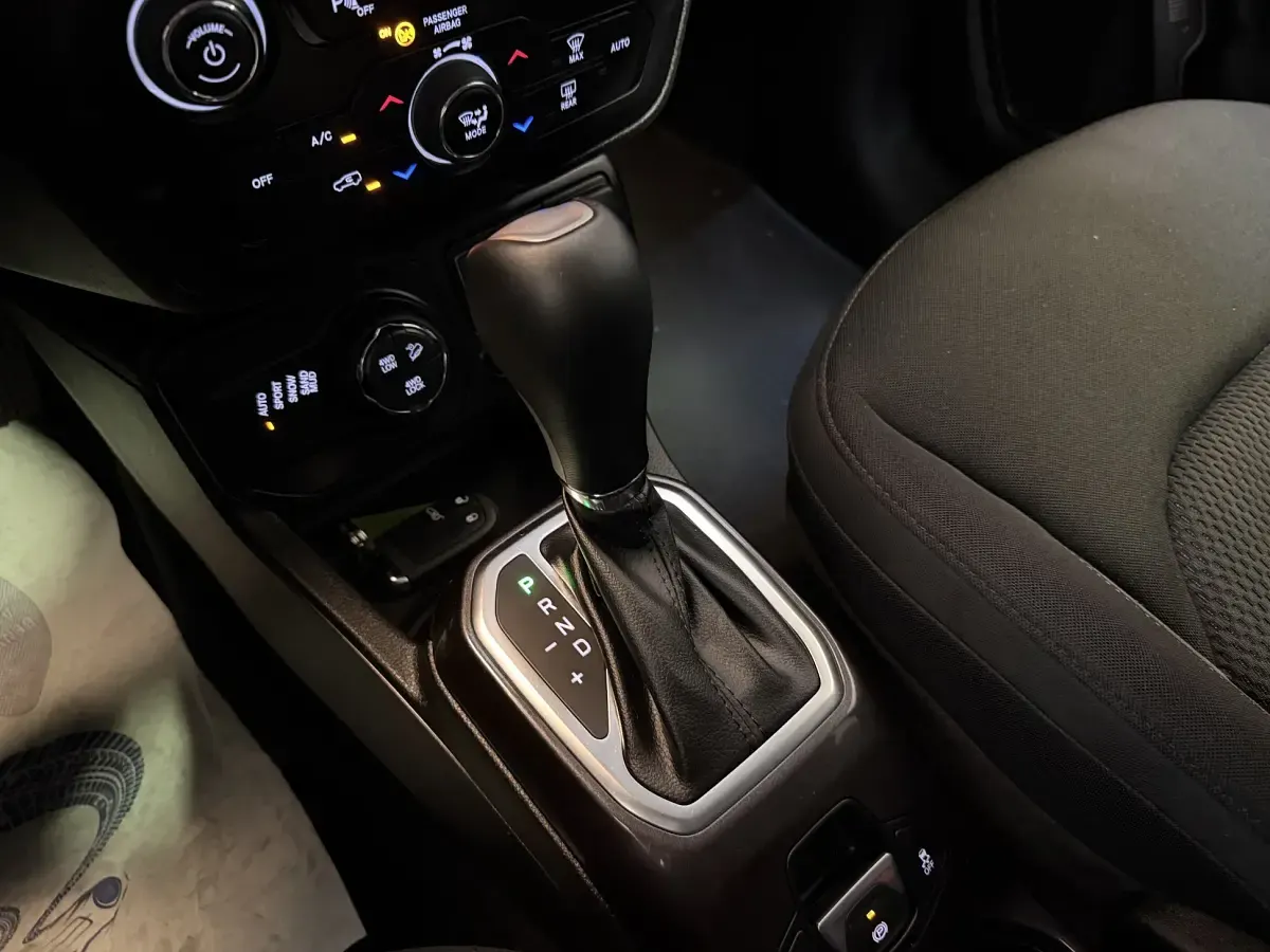 Usata Jeep Renegade Limited 190 CV (139 kW) 2022 Nero SUV