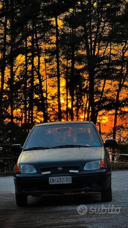 Usata Subaru Justy 1995 Nero Utilitaria