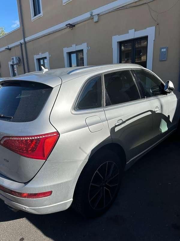 Usata Audi Q5 239 CV (175 kW) 2010 Argento SUV
