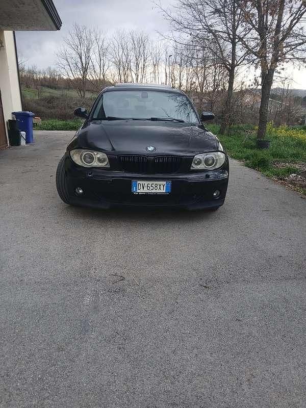 Usata BMW 118 122 CV (89 kW) 2006 Utilitaria