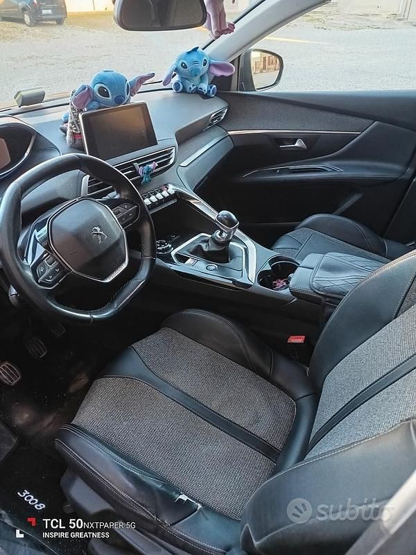 Usata Peugeot 3008 131 CV (96 kW) 2019 Verde Berlina