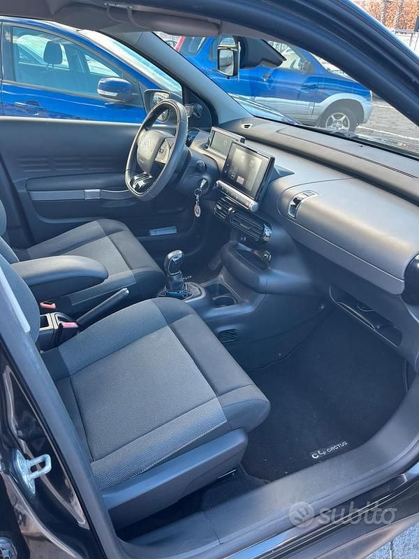 Usata Citroën C4 100 CV (73 kW) 2018 Nero SUV