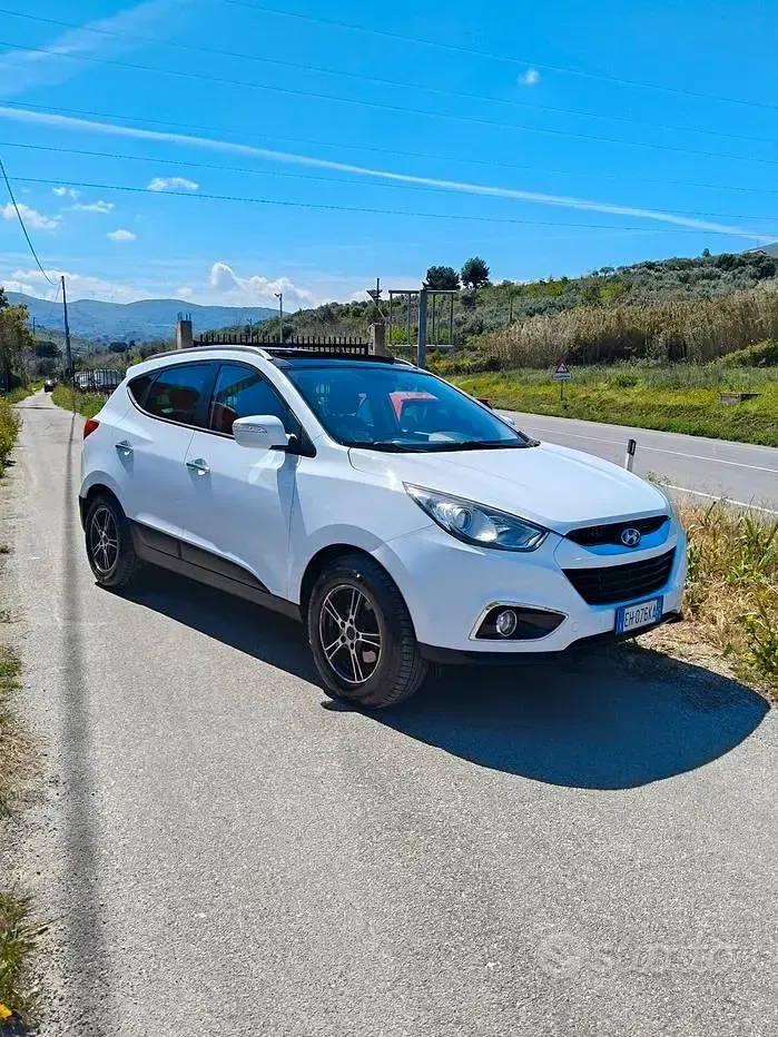 Usata Hyundai ix35 Comfort 184 CV (135 kW) 2012 Bianco SUV